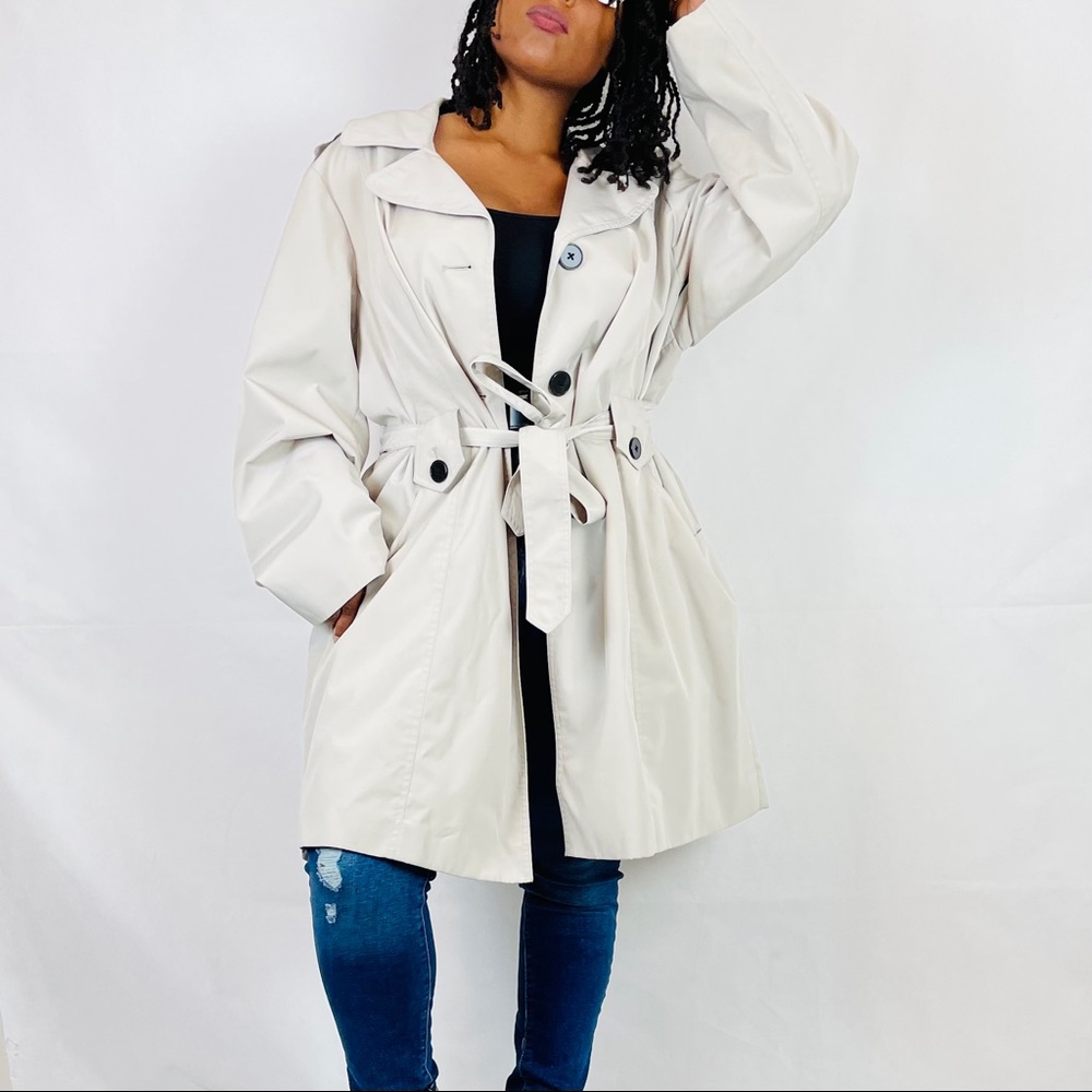 London Fog Knee Length single breast Trench Coat